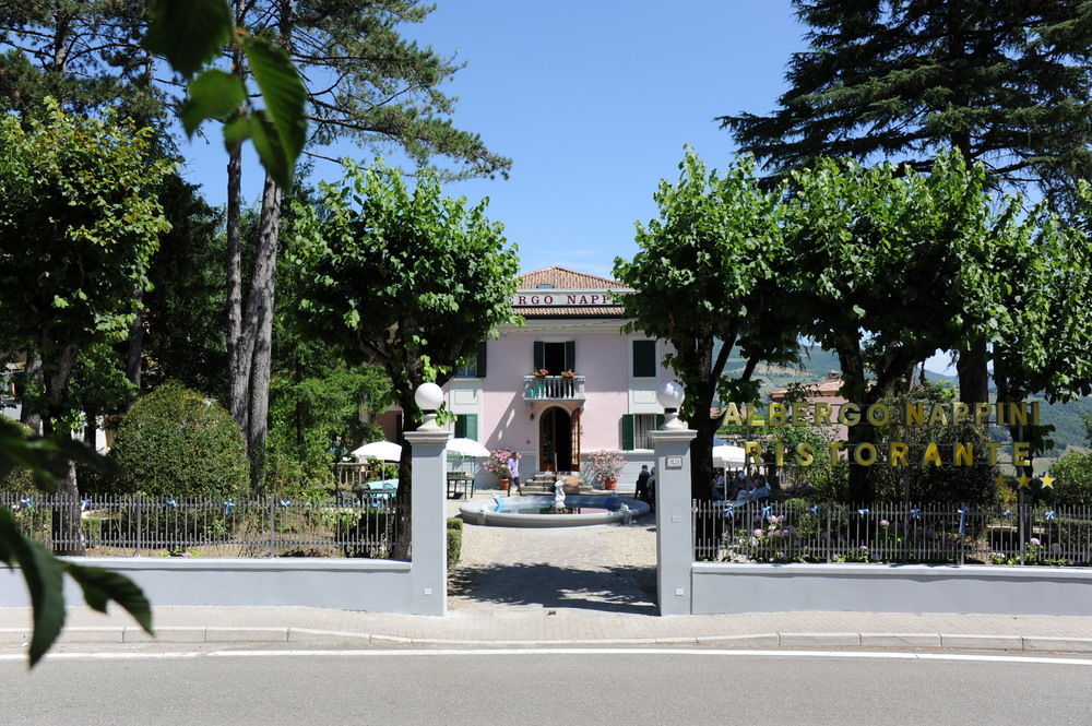Albergo Nappini Lizzano In Belvedere Dış mekan fotoğraf